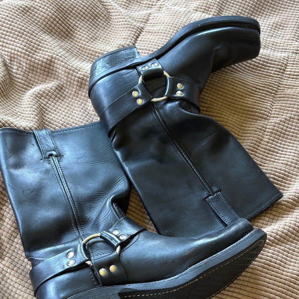 Frye Women’s Black Leather Harness Boots Size 8.5 - Picture 9 of 14
